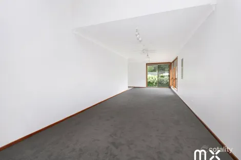 Property photo of 4/12-22 Gibsons Road Figtree NSW 2525