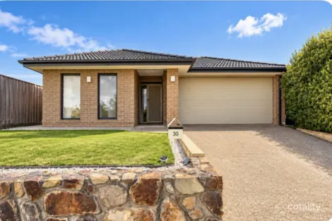 30 Burgess Ave, Officer, VIC 3809