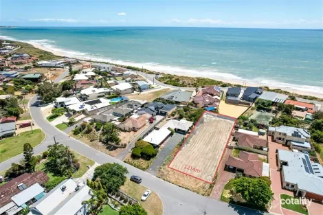 18 Mippi Rd, Halls Head, WA 6210