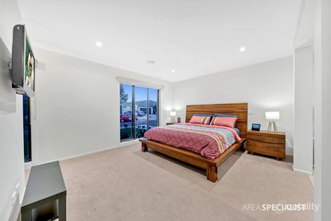 Property photo of 9 Celsius Drive Cranbourne North VIC 3977