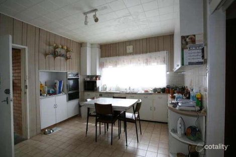 Property photo of 2 Beasley Avenue Werribee VIC 3030