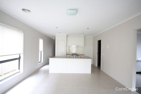 Property photo of 17 Echo Place Alfredton VIC 3350