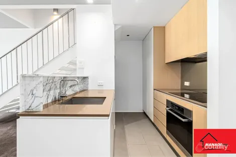 Property photo of 4/5 Burbury Close Barton ACT 2600