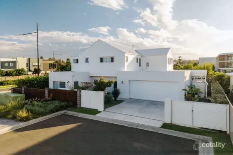 Property photo of 65 Harbour Boulevard Shell Cove NSW 2529