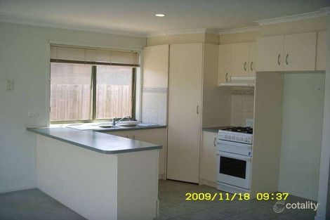 Property photo of 5 Seacombe Place Cranbourne VIC 3977