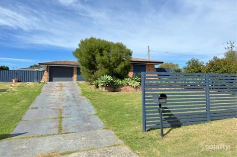 Property photo of 135 Warrandyte Drive Craigie WA 6025