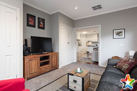 Property photo of 9A Lansell Road Mooroolbark VIC 3138
