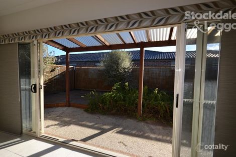 Property photo of 8 Jonah Parade Deer Park VIC 3023