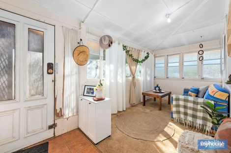 Property photo of 64 Geoffrey Street Mount Lofty QLD 4350