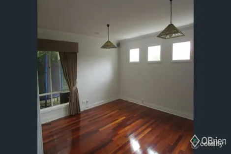 Property photo of 13 Cuthbert Drive Hillside VIC 3037