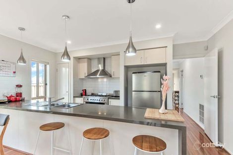 Property photo of 199 Warralily Boulevard Armstrong Creek VIC 3217