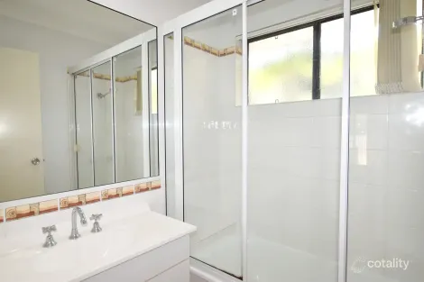 Property photo of 7 Links Court Kin Kora QLD 4680