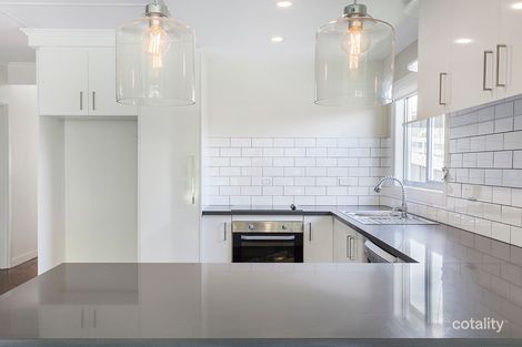 Property photo of 16 Melinda Street Southport QLD 4215