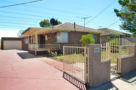15 Cleveland St, Thomastown, VIC 3074