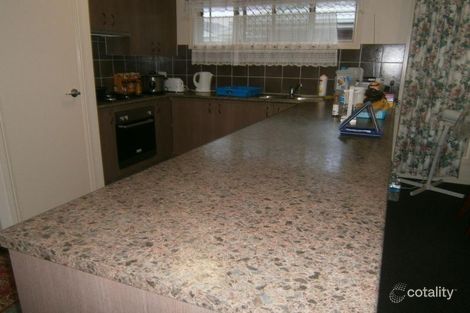 Property photo of 16 Thomas Street Gracemere QLD 4702