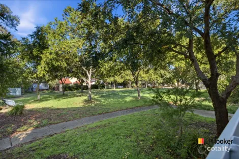 Property photo of 15 Whitington Street Franklin ACT 2913