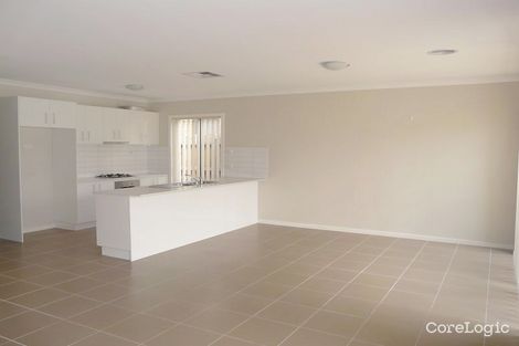 Property photo of 39 Bronson Circuit Hoppers Crossing VIC 3029