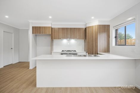 Property photo of 23 Garrard Crescent Clyde VIC 3978