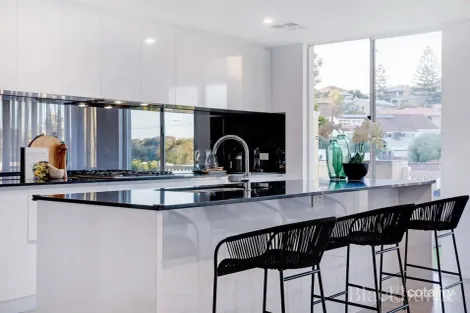 7 Tuttlebee Tce, Mosman Park, WA 6012