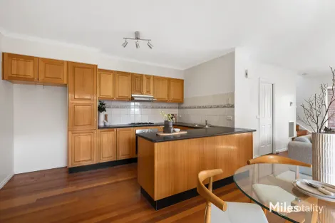 Property photo of 3/2 Boyle Crescent Mill Park VIC 3082
