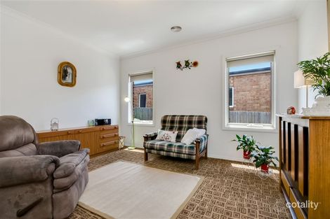 Property photo of 8 Molloy Court Bell Post Hill VIC 3215