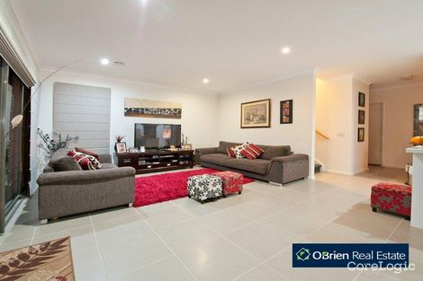 Property photo of 1 Lindeman Street Berwick VIC 3806