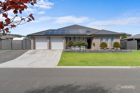 10 MACQUARIE PDE, MEADOWS, SA 5201