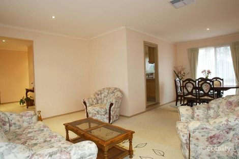 14 Erskine Dr, Rowville, VIC 3178