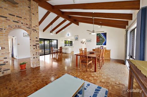 Property photo of 54 Esplanade Point Vernon QLD 4655