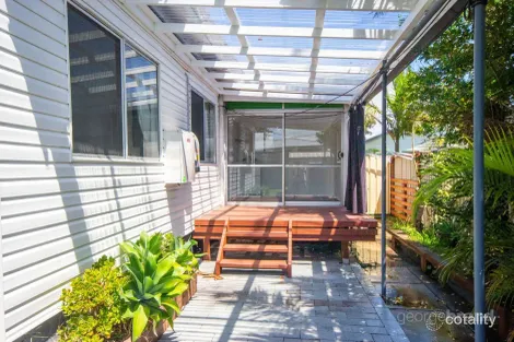 Property photo of 36 Laguna Parade Berkeley Vale NSW 2261