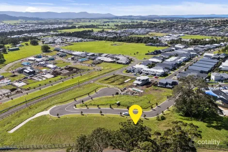 Property photo of 13 Kiah Close Tullimbar NSW 2527