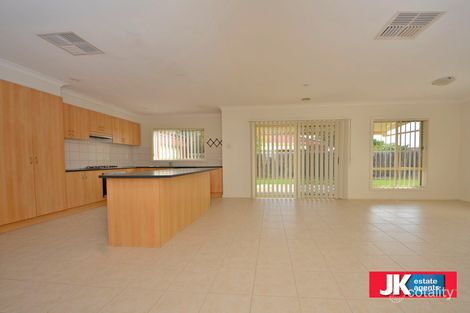 Property photo of 4 Egan Close Werribee VIC 3030