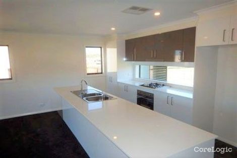 Property photo of 18 Taggart Terrace Coombs ACT 2611