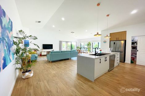 Property photo of 10 Woolshed Drive Thurgoona NSW 2640
