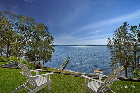 Property photo of 6 Bambury Avenue Summerland Point NSW 2259