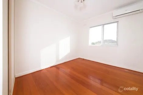 Property photo of 9/11 Holloway Street Ormond VIC 3204