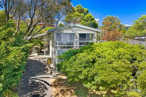 8 Wonderland Tce, Mount Martha, VIC 3934