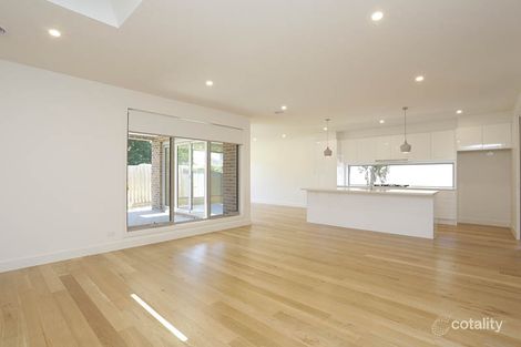 Property photo of 206B Lawrence Road Mount Waverley VIC 3149