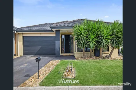 28 Abrus Cct, Cranbourne North, VIC 3977