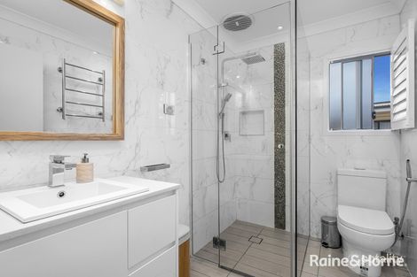 Property photo of 8 Jan Close Caves Beach NSW 2281