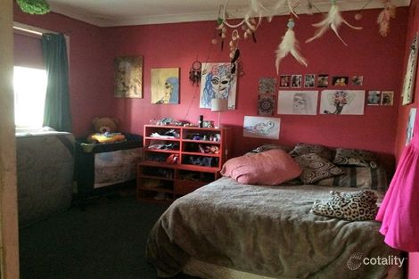 Property photo of 15 Robson Avenue Gorokan NSW 2263