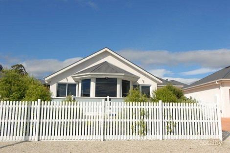 Property photo of 1 Queens Parade Kingston TAS 7050