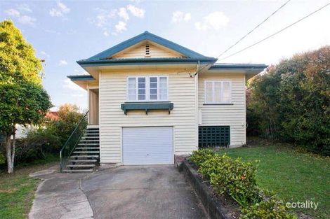 11 Justin St, Holland Park West, QLD 4121