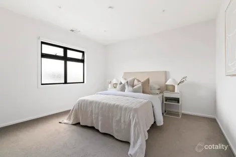 Property photo of 2/43 Park Crescent Williamstown North VIC 3016