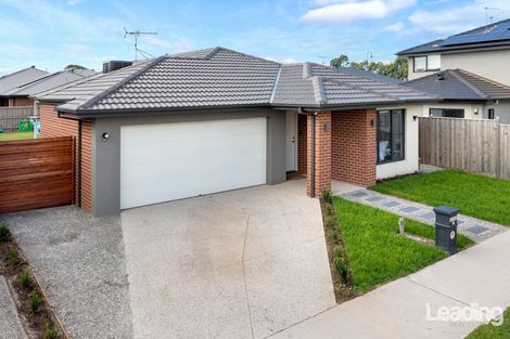 Property photo of 20 Light Horse Circuit Sunbury VIC 3429