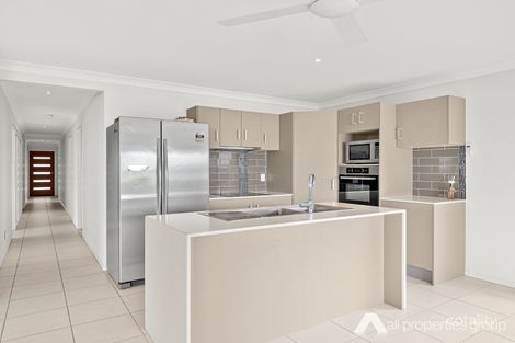 Property photo of 19 Berkshire Place Heathwood QLD 4110