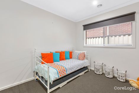 Property photo of 5 Hawking Crescent Fraser Rise VIC 3336