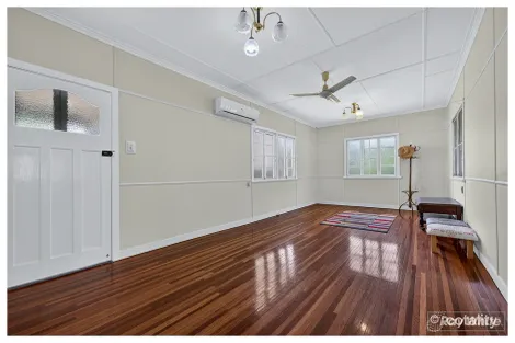 Property photo of 271 Denham Street The Range QLD 4700