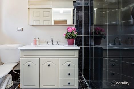 Property photo of 146 Wallandra Road Tallai QLD 4213