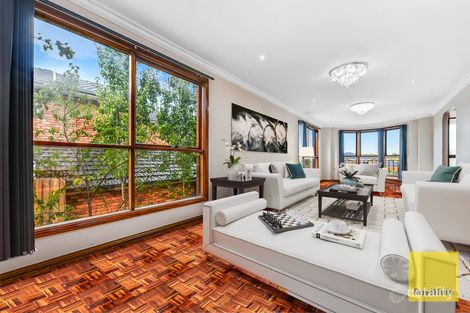 Property photo of 4 Edward Freeth Drive Endeavour Hills VIC 3802